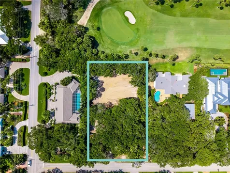 911 Greenway Lane Vero Beach FL 32963