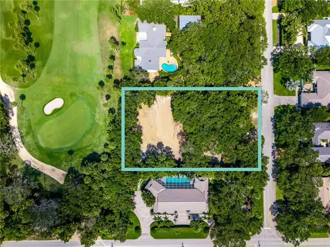 911 Greenway Lane Vero Beach FL 32963