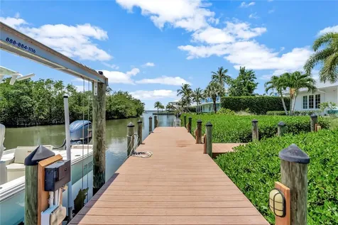 1385 Sunset Point Lane Vero Beach FL 32963