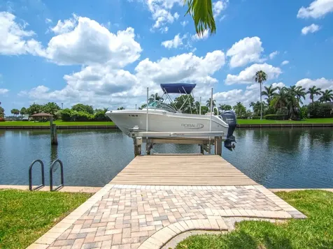 11 Sailfish Road Vero Beach FL 32960