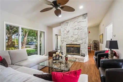 240 44th Terrace SW Vero Beach FL 32968