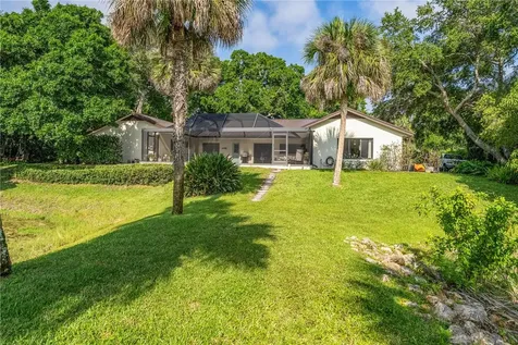 240 44th Terrace SW Vero Beach FL 32968