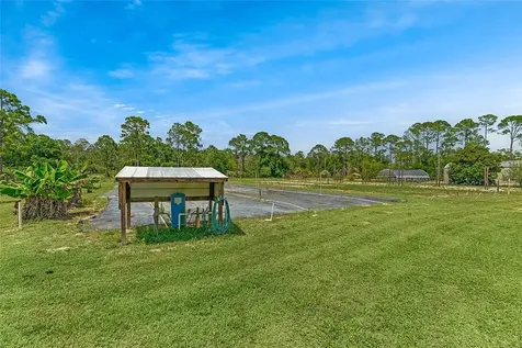 13945 89th Street Fellsmere FL 32948