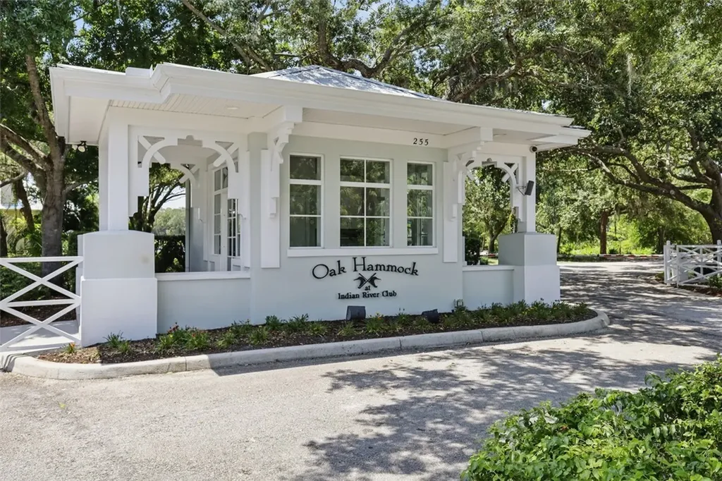 2320 Water Oak Court SW Vero Beach FL 32962