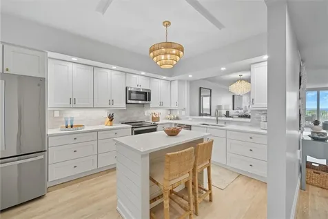 8866 N Sea Oaks Way Vero Beach FL 32963