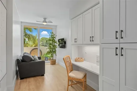 8866 N Sea Oaks Way Vero Beach FL 32963