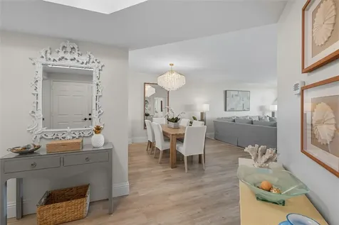 8866 N Sea Oaks Way Vero Beach FL 32963