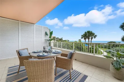 8866 N Sea Oaks Way Vero Beach FL 32963