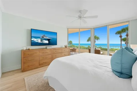 8866 N Sea Oaks Way Vero Beach FL 32963
