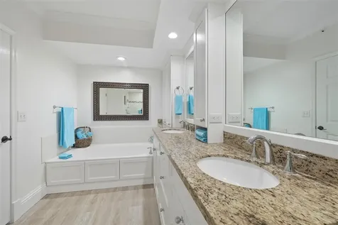 8866 N Sea Oaks Way Vero Beach FL 32963
