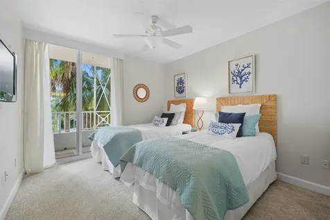 8866 N Sea Oaks Way Vero Beach FL 32963