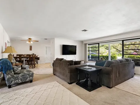 1615 36th Avenue Vero Beach FL 32960
