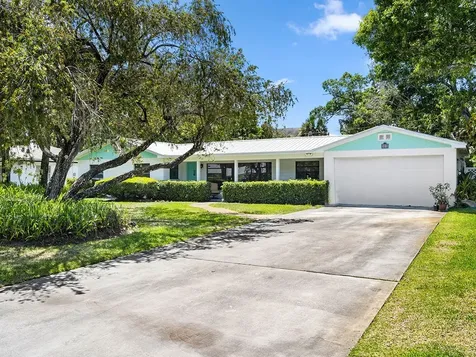 1615 36th Avenue Vero Beach FL 32960
