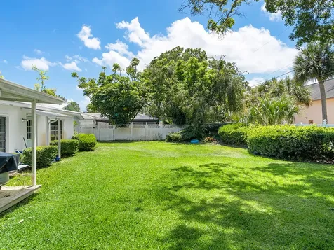 1615 36th Avenue Vero Beach FL 32960
