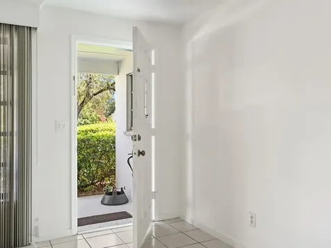 1615 36th Avenue Vero Beach FL 32960
