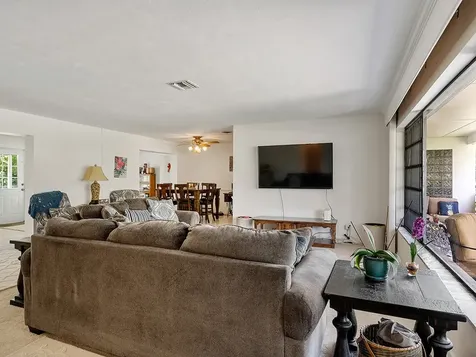 1615 36th Avenue Vero Beach FL 32960
