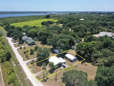 4415 82nd Street Vero Beach FL 32967