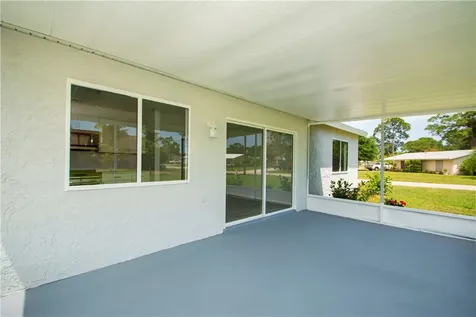 1946 8th Avenue SW Vero Beach FL 32962