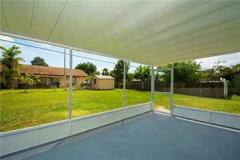 1946 8th Avenue SW Vero Beach FL 32962