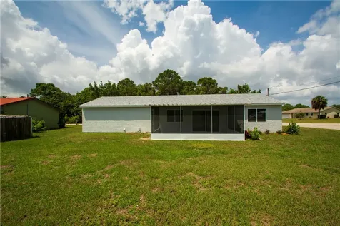 1946 8th Avenue SW Vero Beach FL 32962