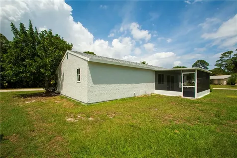 1946 8th Avenue SW Vero Beach FL 32962