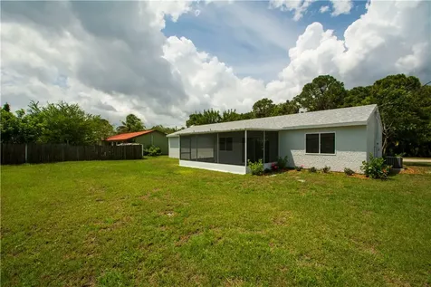 1946 8th Avenue SW Vero Beach FL 32962