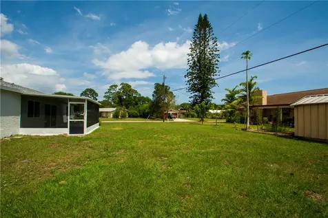 1946 8th Avenue SW Vero Beach FL 32962