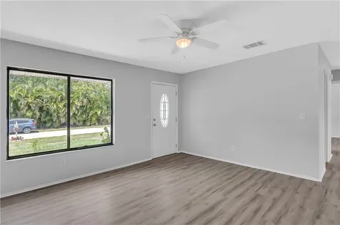 1946 8th Avenue SW Vero Beach FL 32962