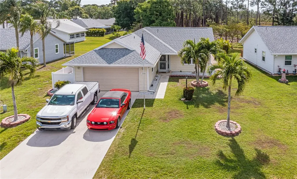7200 SE Lillian Court Stuart FL 34997