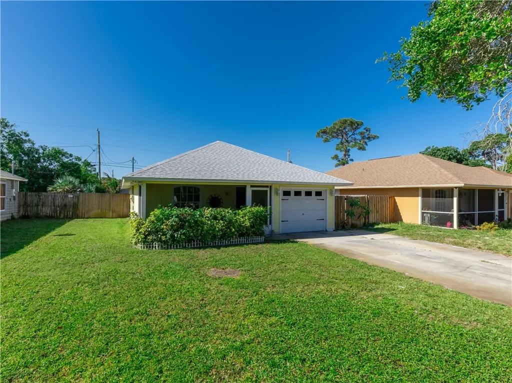 421 15th Place SW Vero Beach FL 32962