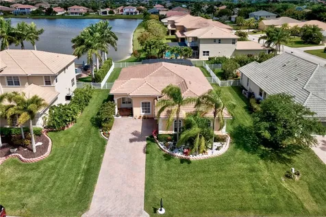 5060 Topaz Lane SW Vero Beach FL 32968