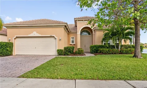 6100 Santa Margarito Drive Fort Pierce FL 34951