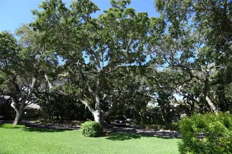 71 La Costa Court Vero Beach FL 32963