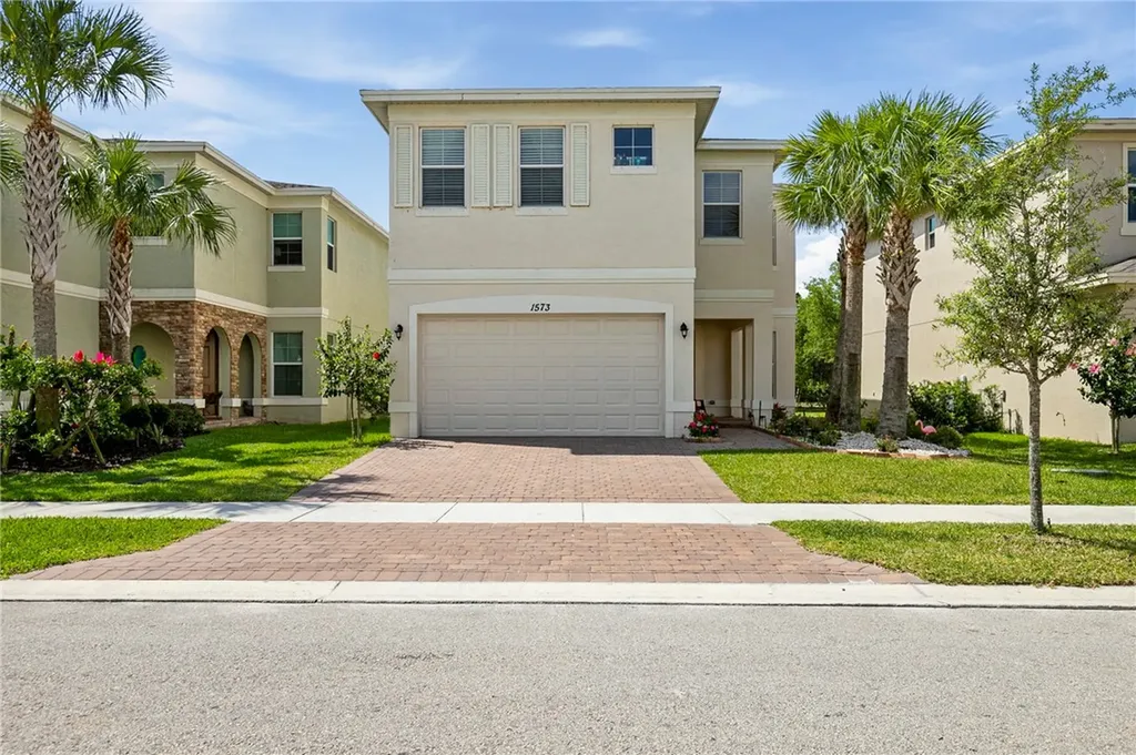 1573 NW Cataluna Circle Port St. Lucie FL 34986