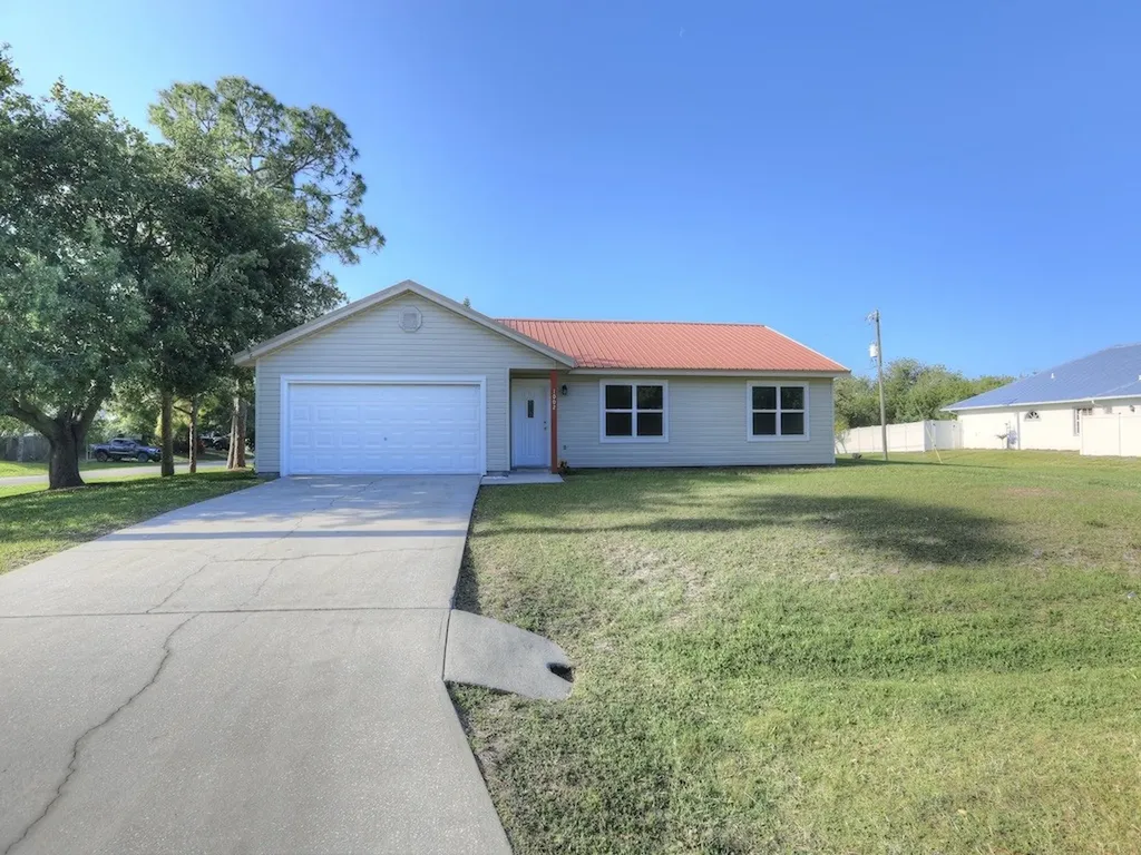 1002 Genesee Avenue Sebastian FL 32958