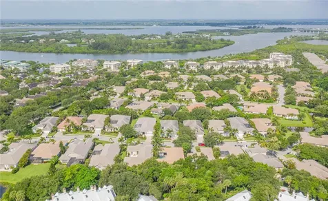 9048 Englewood Court Vero Beach FL 32963