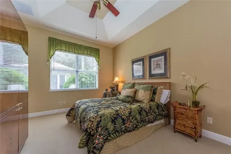 9048 Englewood Court Vero Beach FL 32963