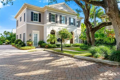 2648 Cardinal Drive Vero Beach FL 32963