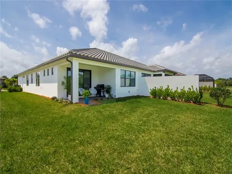 5215 Unity Square Vero Beach FL 32967
