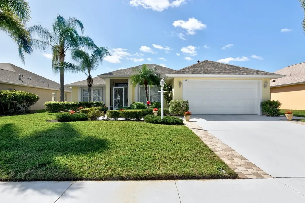 5485 Temple Terrace SW Vero Beach FL 32968