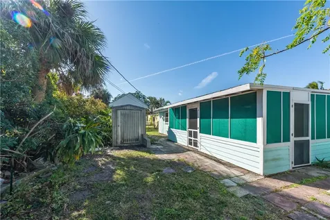1480 4th Court Vero Beach FL 32960