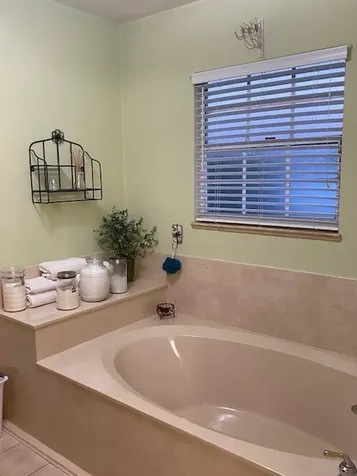 330 38th Square SW Vero Beach FL 32968