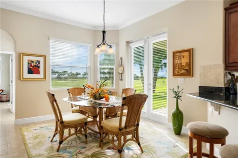 1280 S Village Square Vero Beach FL 32966