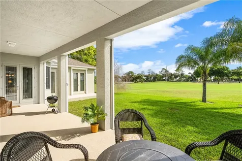 1280 S Village Square Vero Beach FL 32966