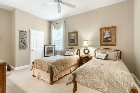 1280 S Village Square Vero Beach FL 32966