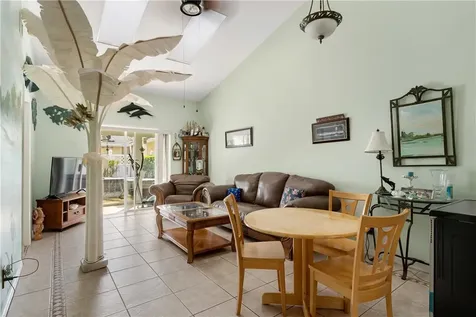 924 5th Court Vero Beach FL 32960