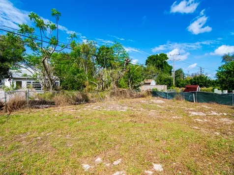 2329 3rd Avenue SE Vero Beach FL 32962