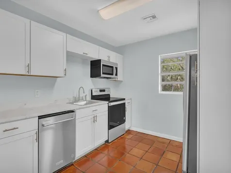 2329 3rd Avenue SE Vero Beach FL 32962