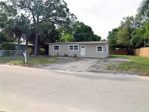 633 5th Street SW Vero Beach FL 32962