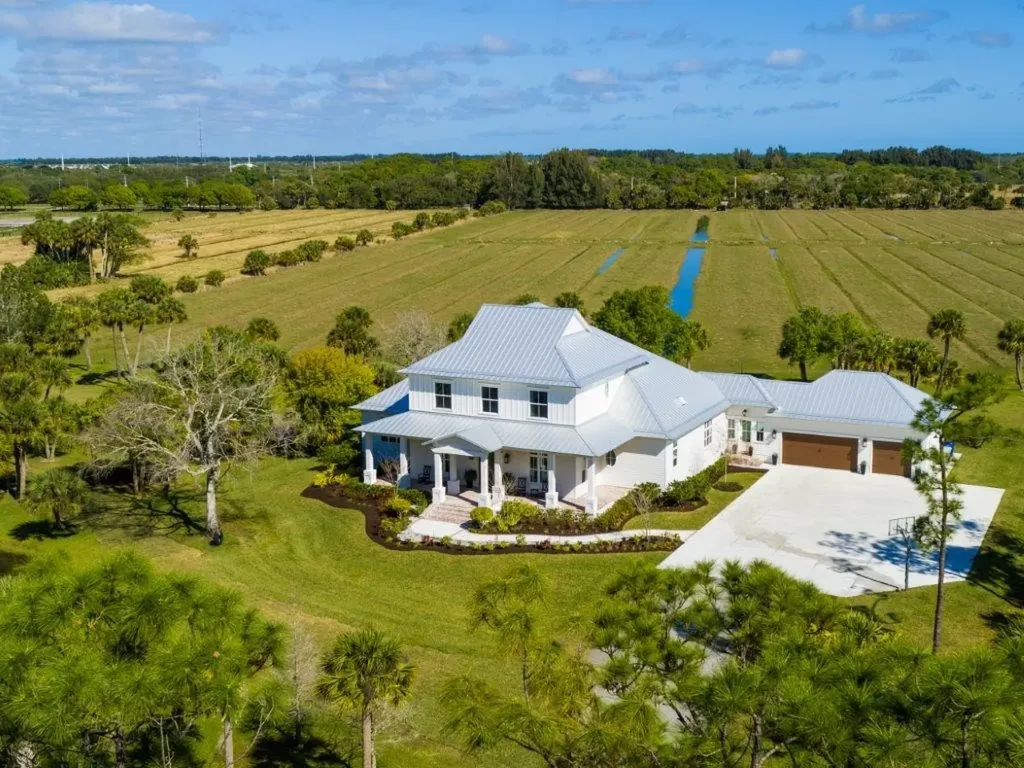 6350 8th Street Vero Beach FL 32968